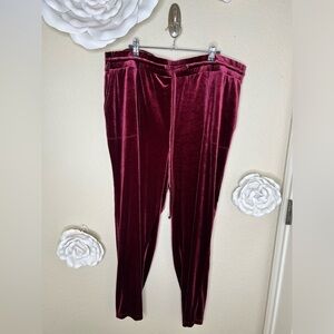 NTM: Torrid Velvet Burgundy/Maroon Elastic Waist Tapered Pull On Pants Size 4